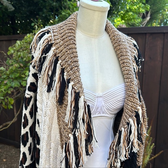 alice + olivia Griselda Patchwork Sweater - Picture 9 of 13